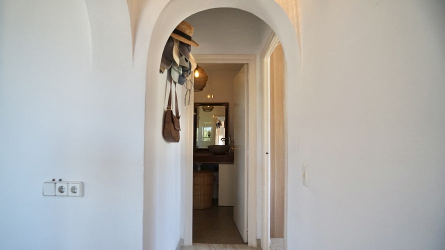 Image 13